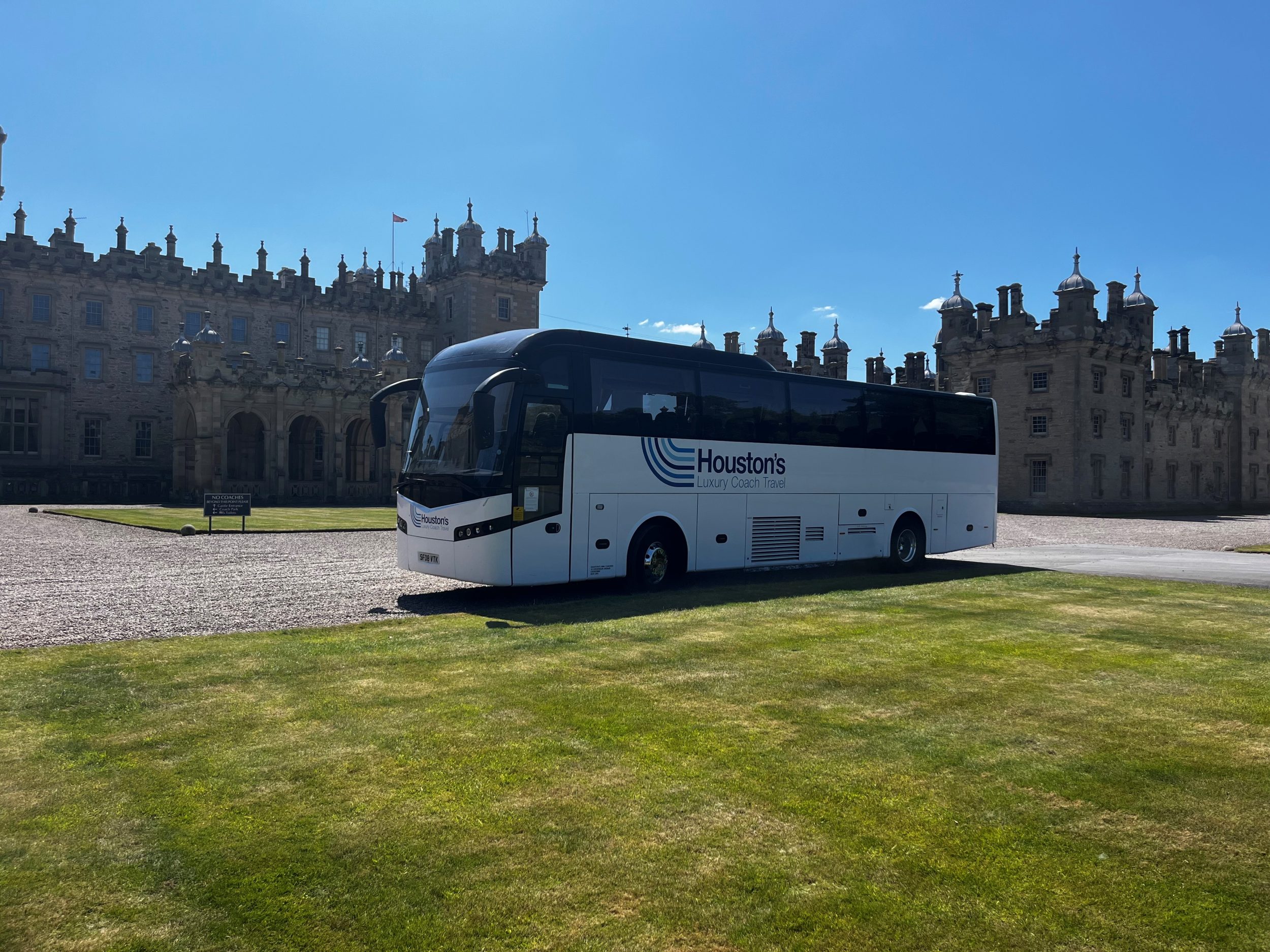 Houston Coach at Floors Castle